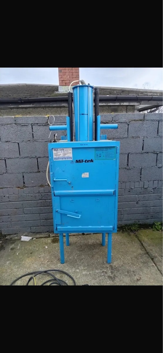Mil-tek CP102 Pneumatic Can & Waste Compactor - Image 1