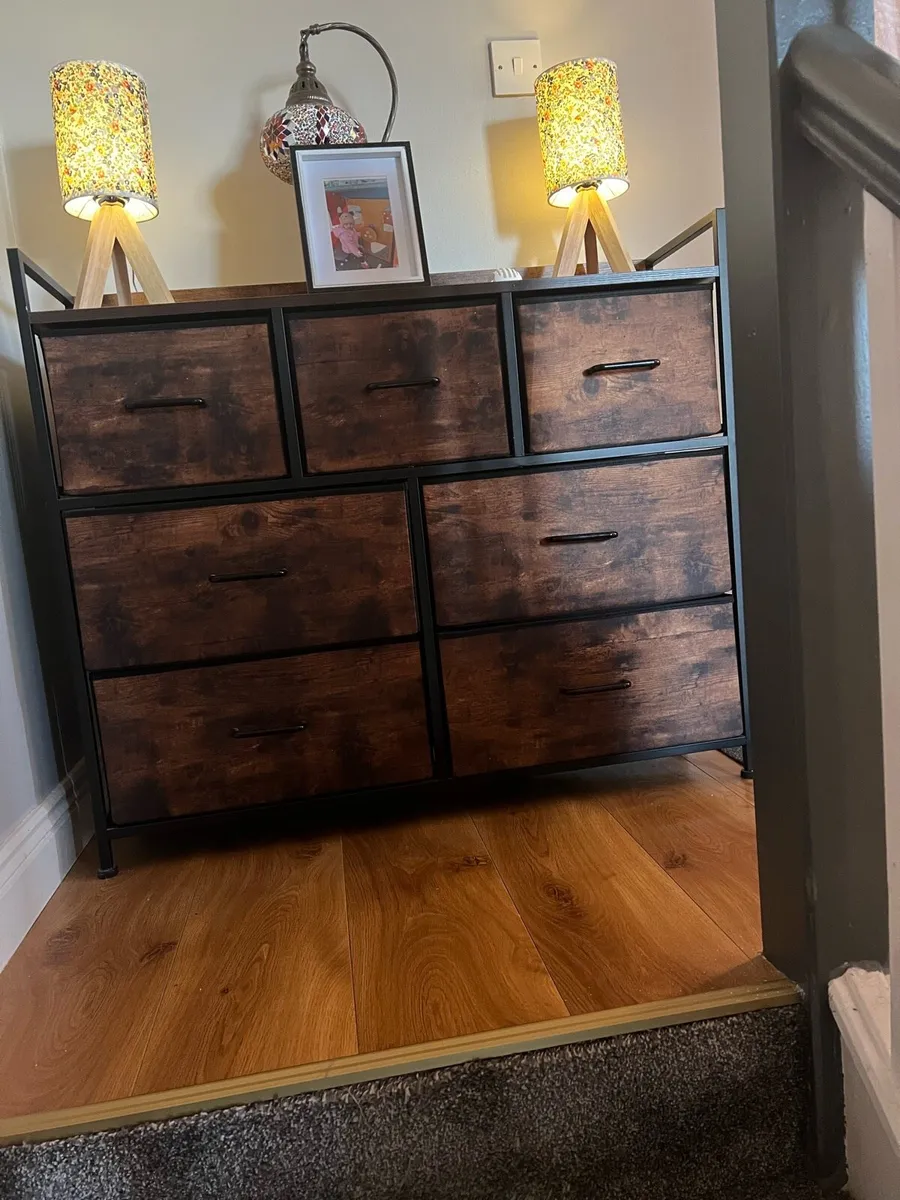 Beautiful sideboard - Image 1