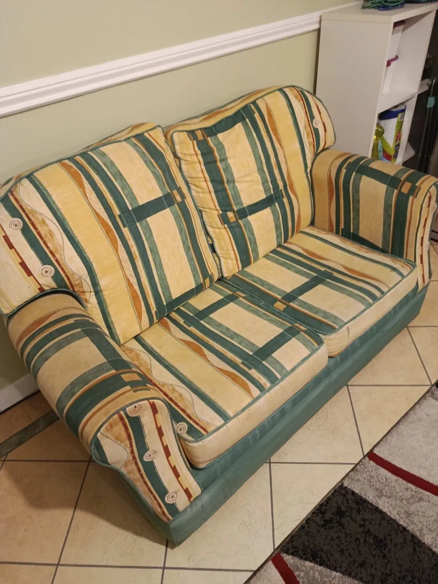 Sofa (free) - Image 1