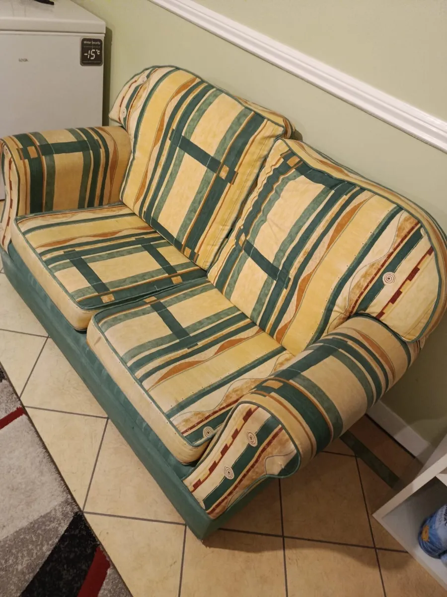 Sofa (free) - Image 2