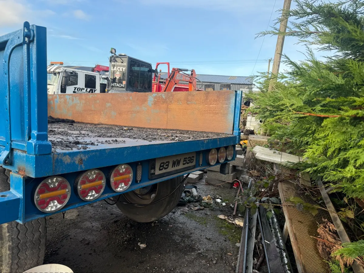 Tipping trailer - Image 2