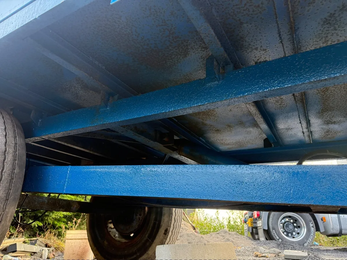 Tipping trailer - Image 3