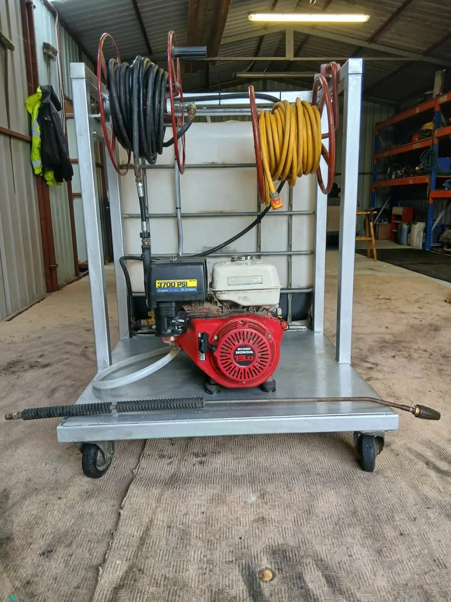 Power washer - Image 1