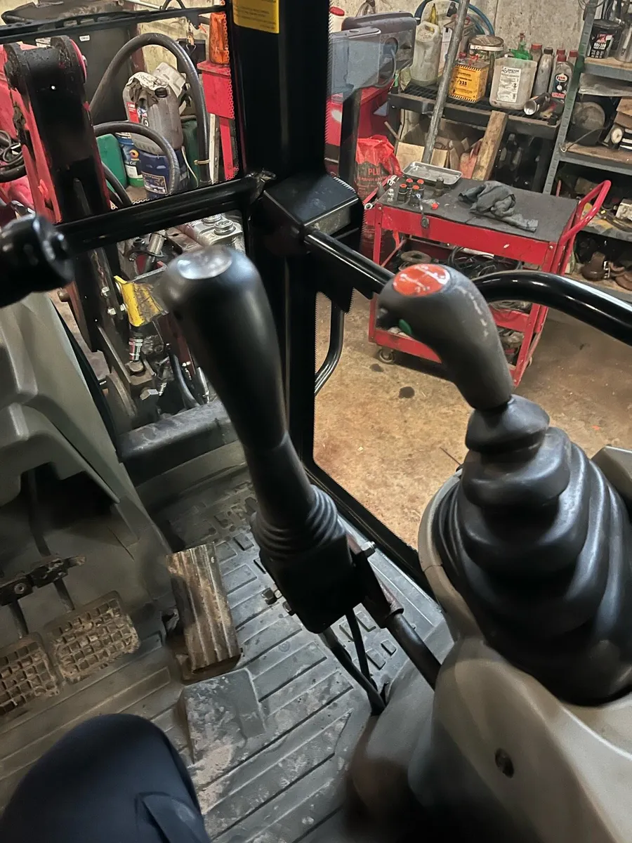 Massey Ferguson tractor - Image 2