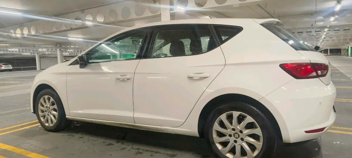 Seat Leon 1.6TDI 110HP 5D - Image 3