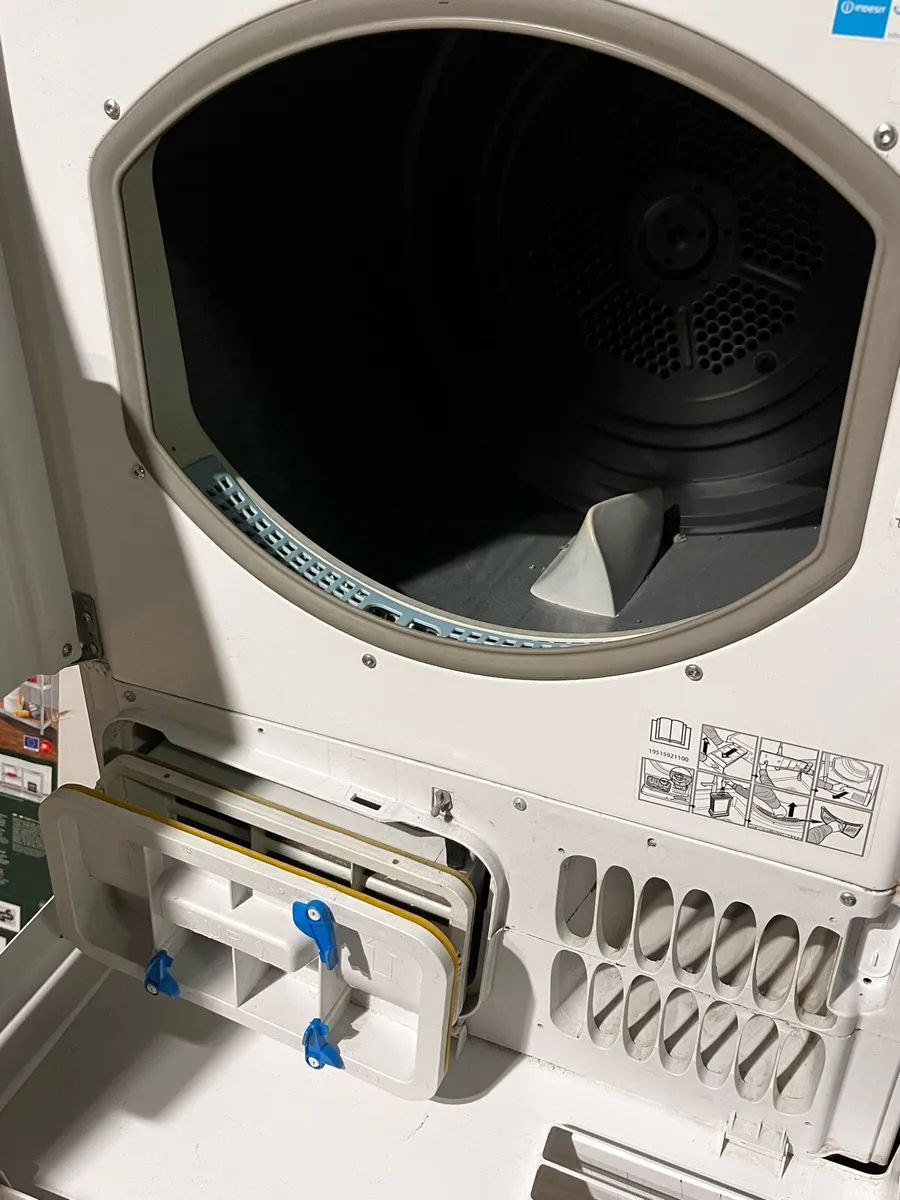 Indesit 8kg Condenser Dryer - Image 3