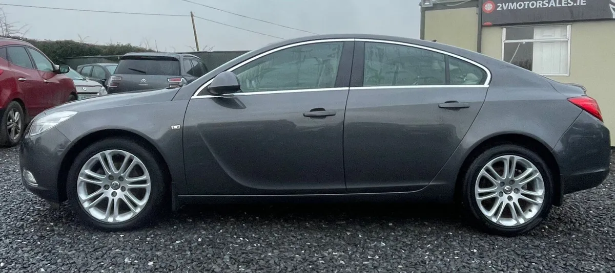 🔵 Vauxhall/ Opel Insignia 1.8 VVT 138BHP LOW KM - Image 3