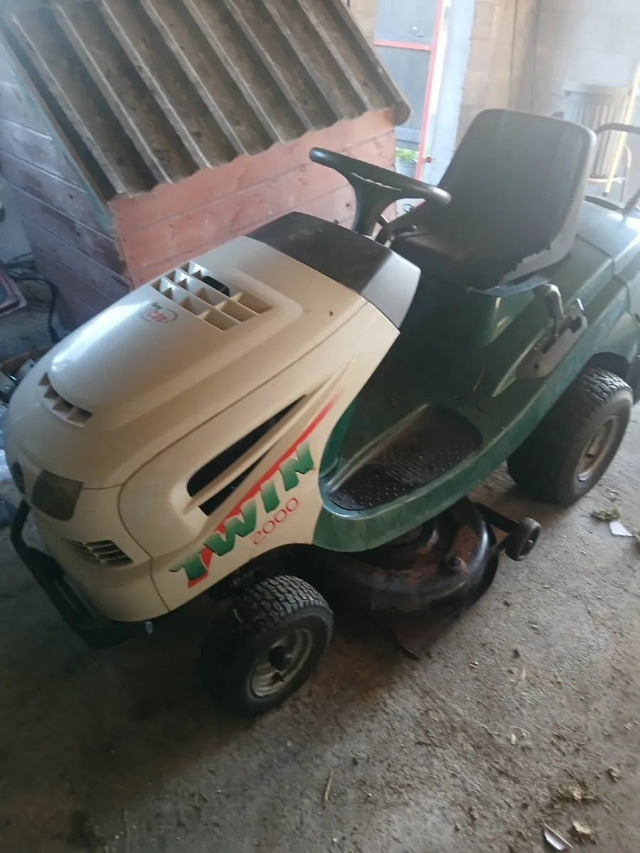 Ride On Lawn Mower - Image 1