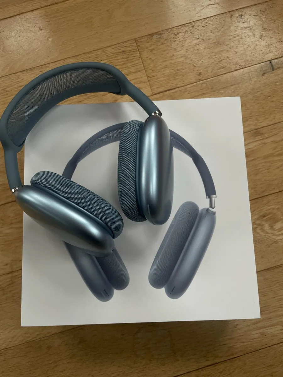 AirPods Max - Image 1