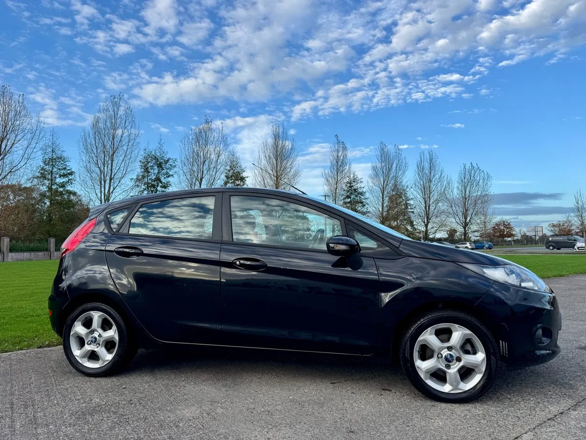 ** Fiesta 1 OWNER!! / LOW kms / Fresh NCT / Mint!* - Image 3