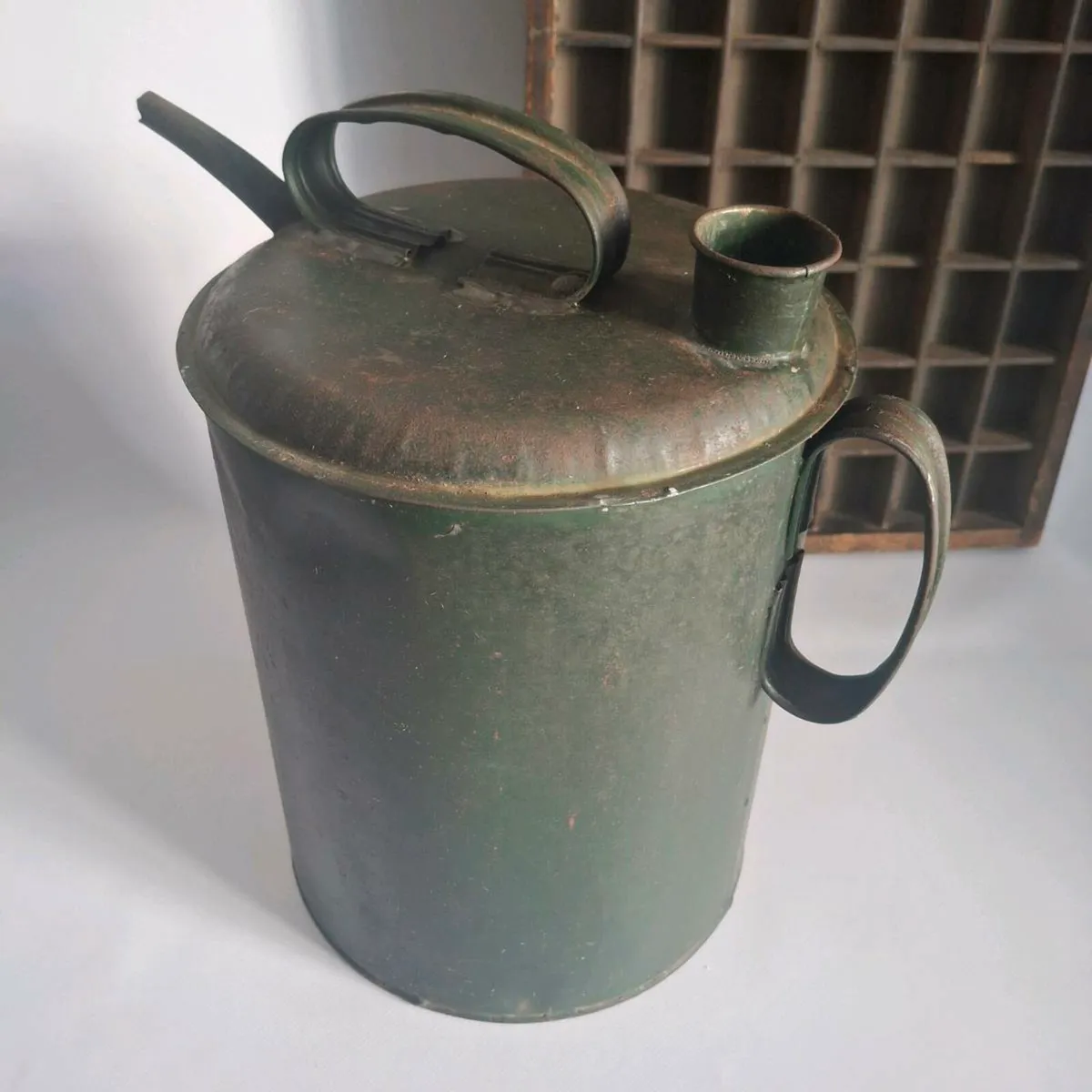Vintage Oil Can - Image 1