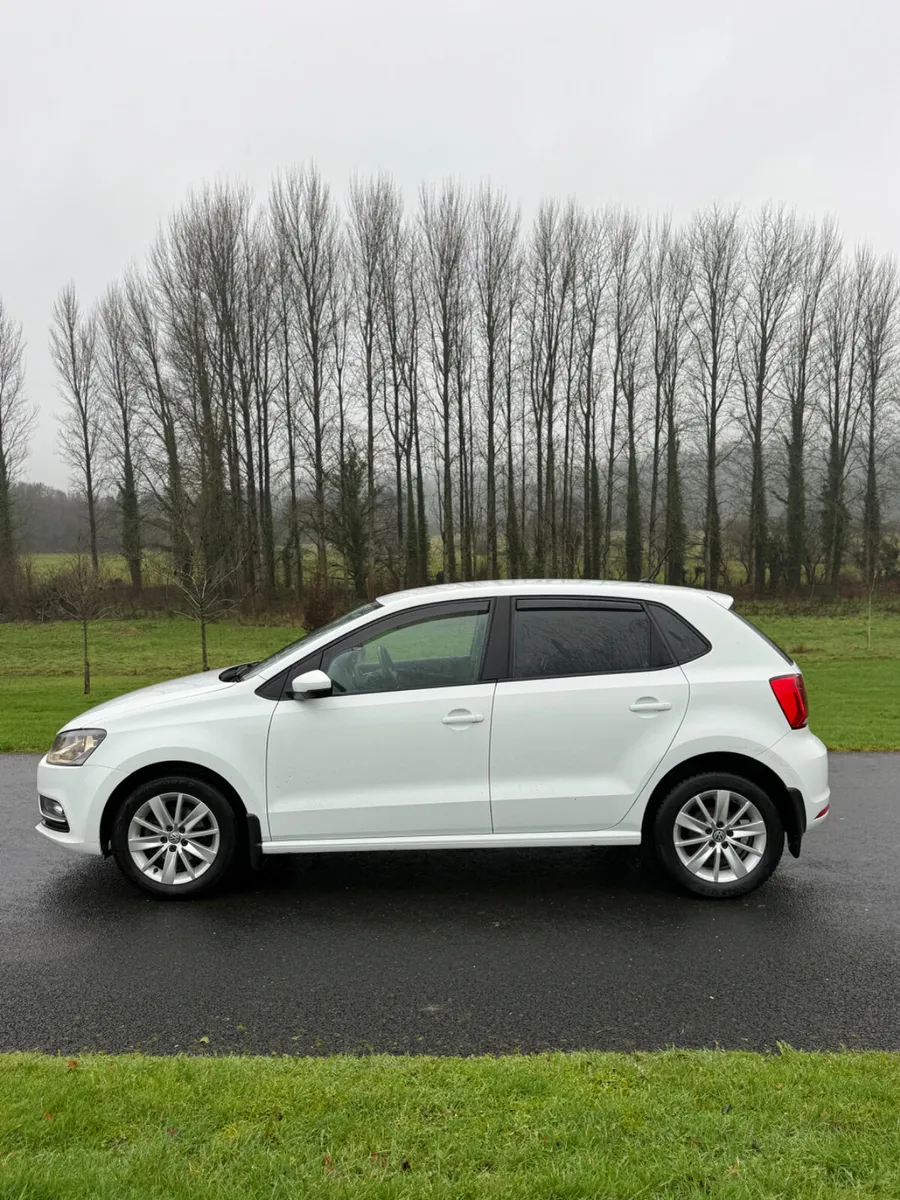 Volkswagen Polo 2015 - Image 4