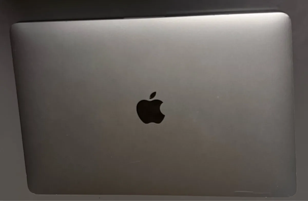 MacBook Pro - Image 2