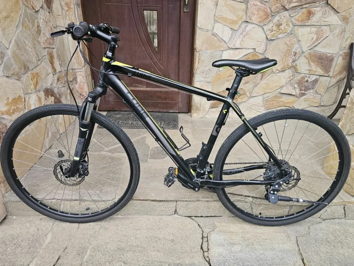 CUBE TREKKING HI BRID