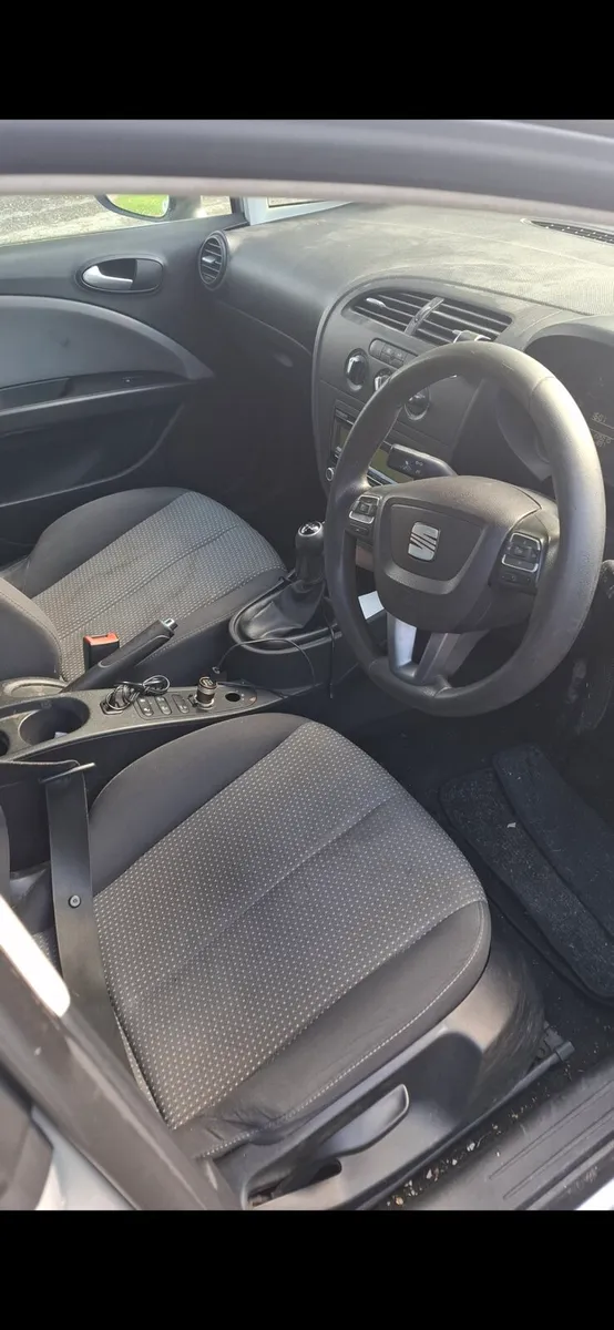 Seat Leon 2012 1.6TDI - Image 4