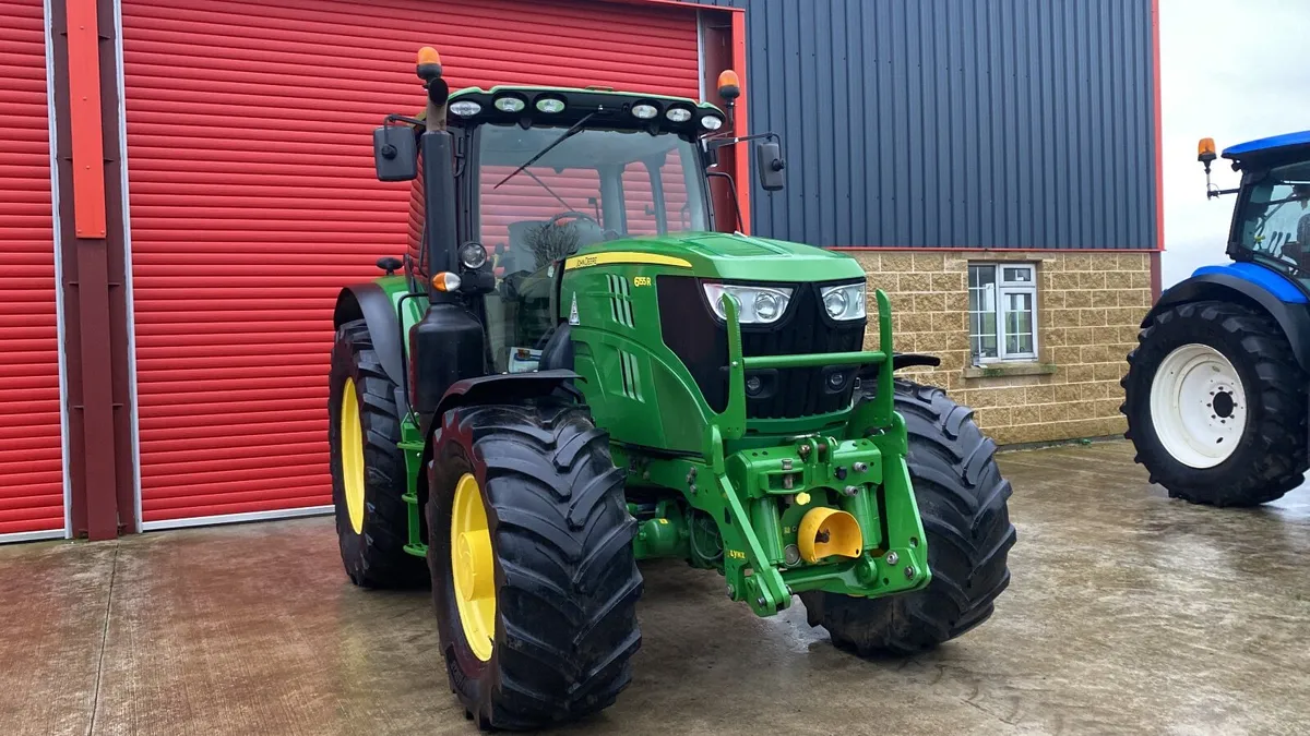 John Deere 6155R  2017 - Image 1