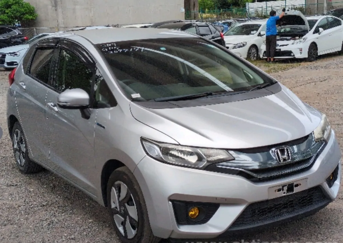 2014 - Honda fit Self charging 1.5 Petrol Hybrid - Image 1