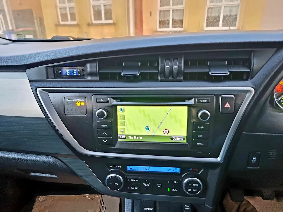 Toyota Auris 2013 - Estate - Image 2