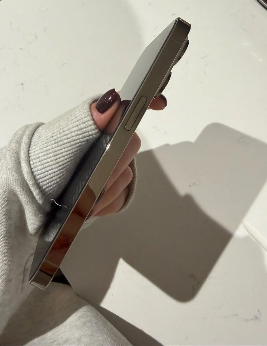 iPhone 14 Pro Gold 128GB - Image 4