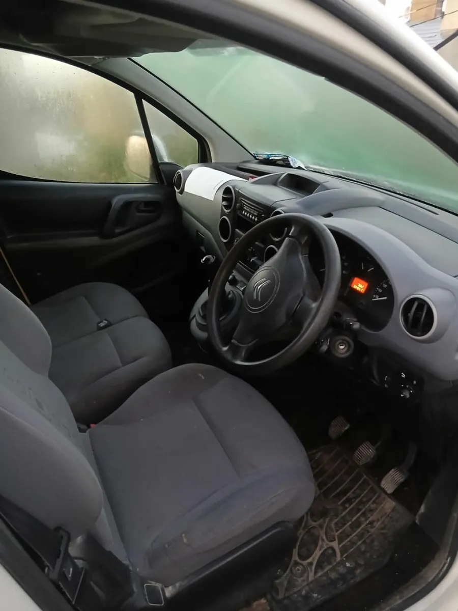 Citroen Berlingo 2015 - Image 2