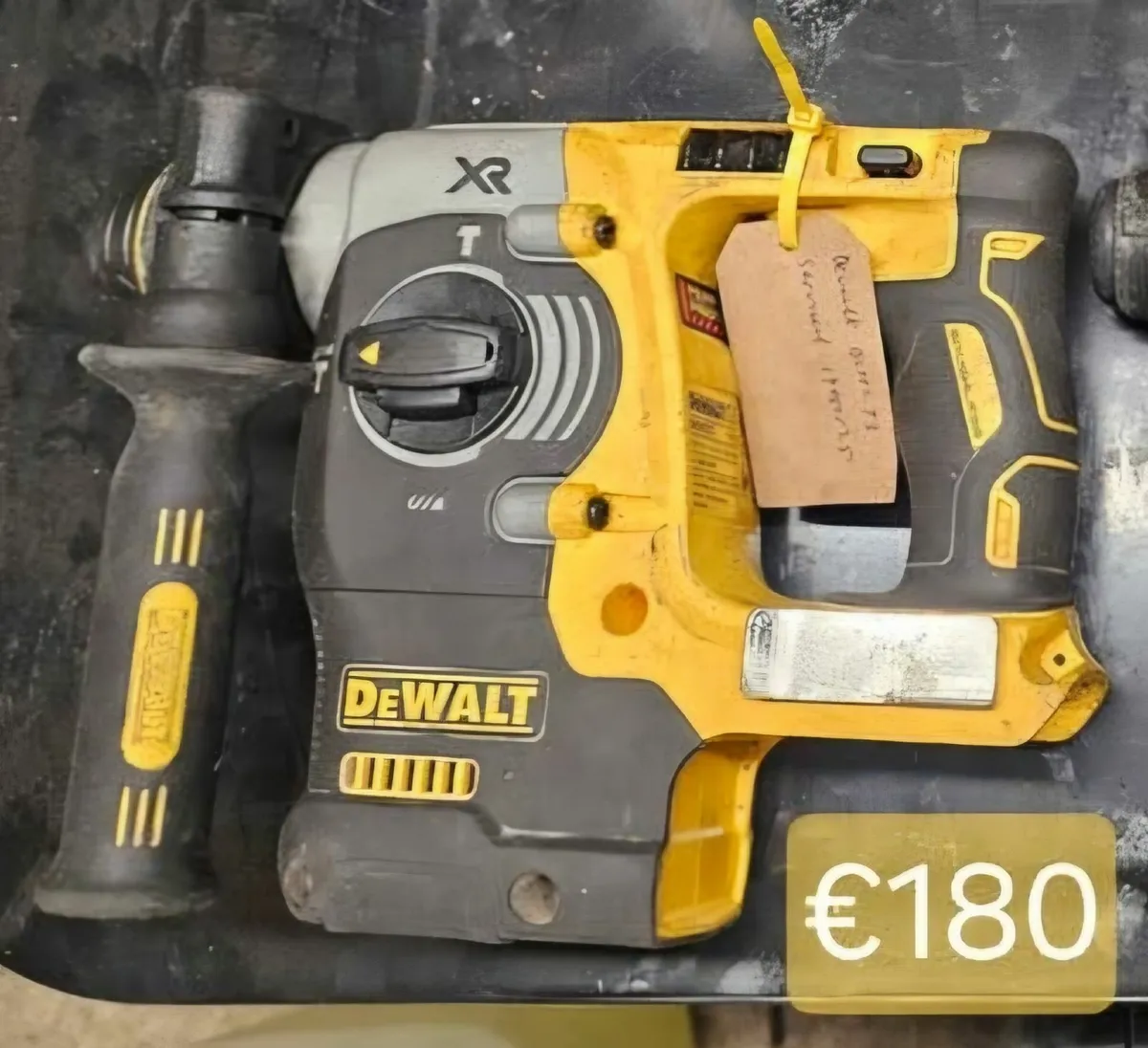 Dewalt dch273 18v sds €180