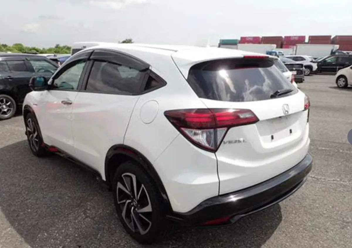 2016 Honda Vezel 2 years NCT - Image 4
