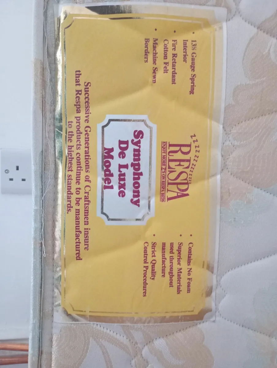 Single Bed Frame (Divan Base) and Mattress - Image 4