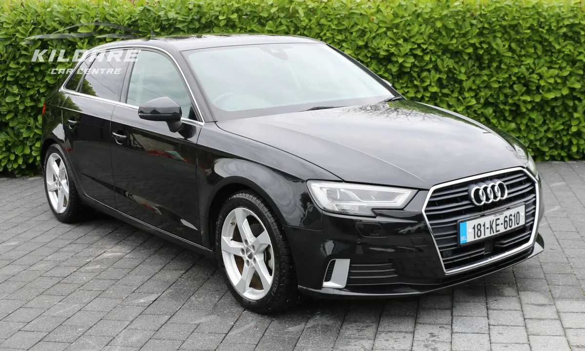 AUDI A3 TFSI S-TRONIC AUTO - Image 4
