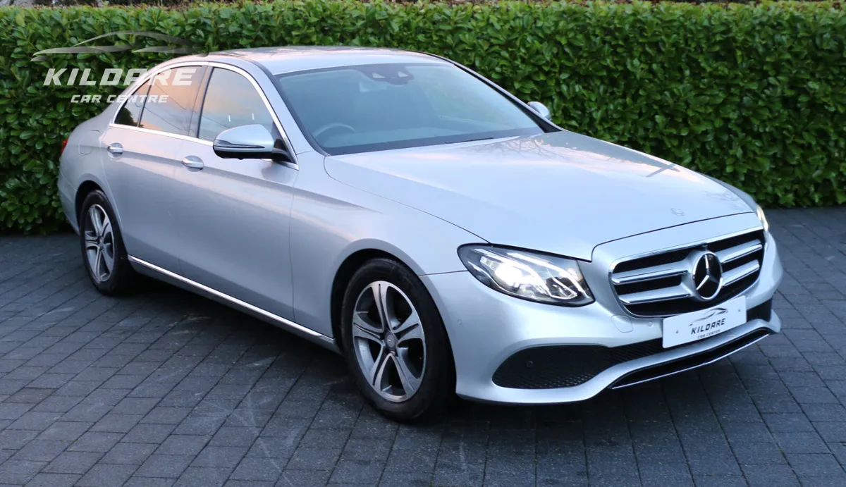 MERCEDES-BENZ E220D AUTO - Image 4