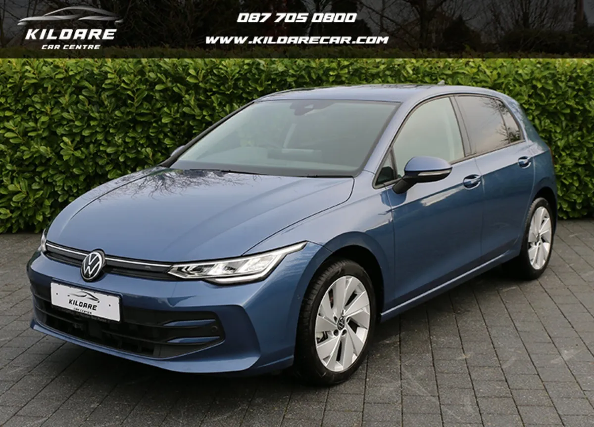 VOLKSWAGEN GOLF eTSI HYBRID AUTO - Image 1