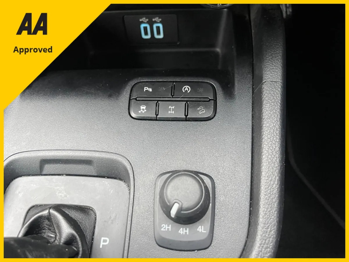 Ford Ranger AUTO WILDTRAK ECOBLUE 4 FREE DELIVERY - Image 2