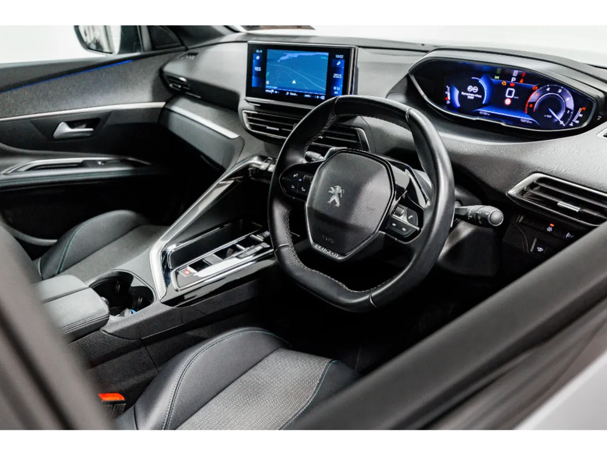 Peugeot 3008 Allure 1.5 Diesel Auto 130HP - Image 2