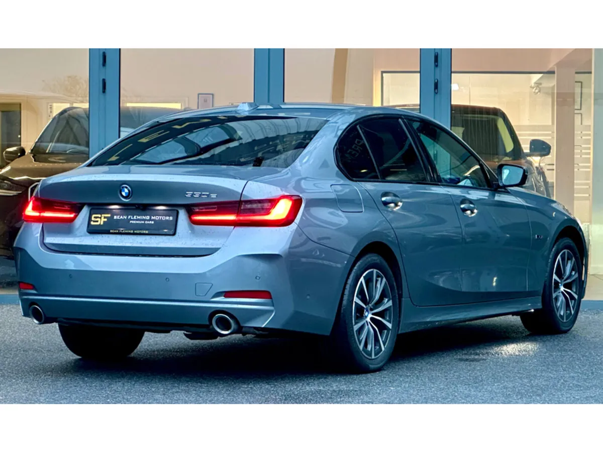 BMW 3-Series 330e SPORT AUTO - Image 3