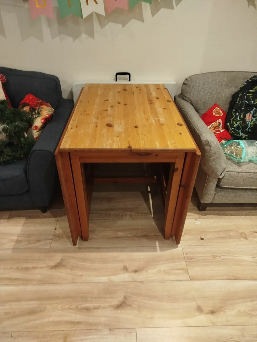 Table  with fold down sides - Image 2