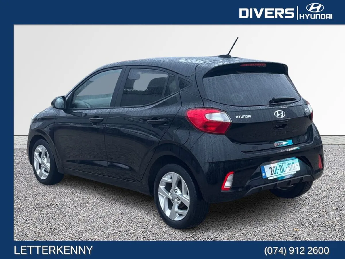 Hyundai i10 Deluxe Plus - Image 2