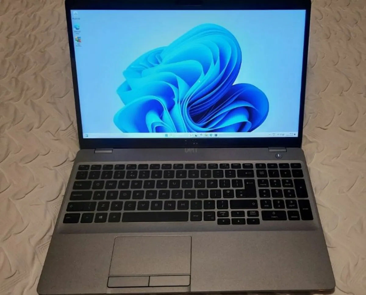 Dell Precision 3551 i5 32GB 512GB NVIDIA 4GB WIN11 - Image 4