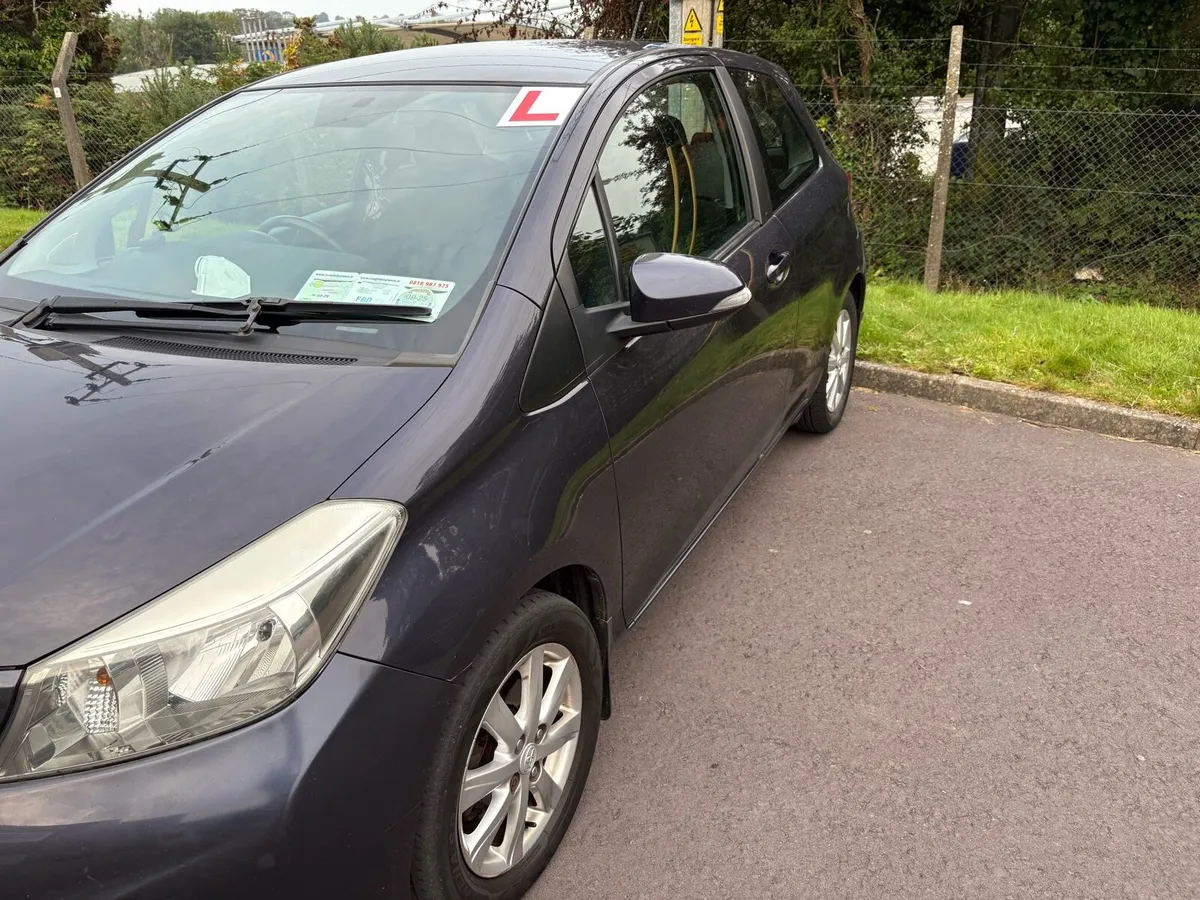 Toyota yaris - Image 3