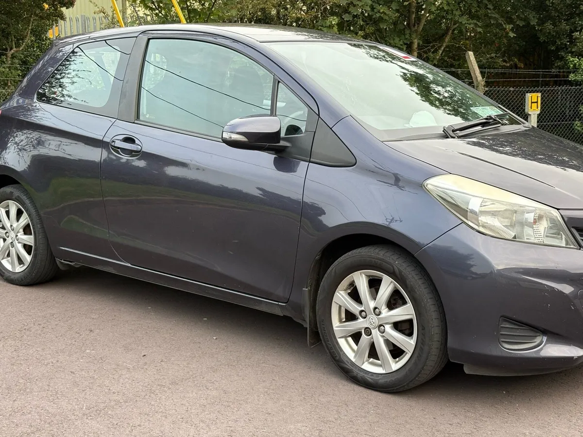 Toyota yaris - Image 4