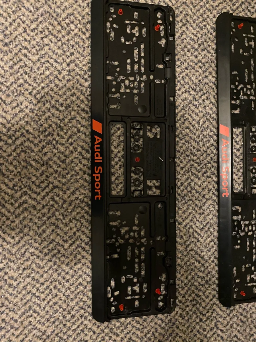 Number plate surround/bracket - Image 3