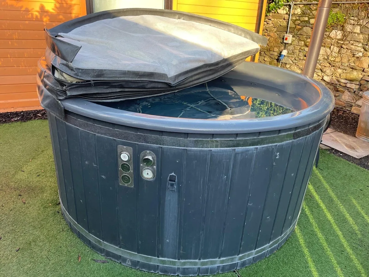 Wanted hot tub repair - Image 1
