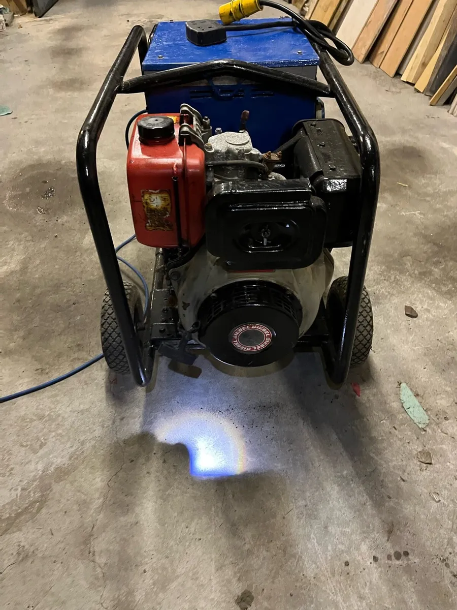 Yanmar generator - Image 1