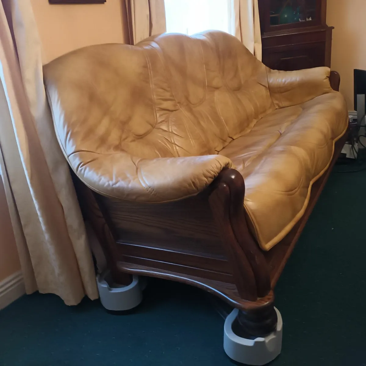 Suite of living room furniture - Image 2