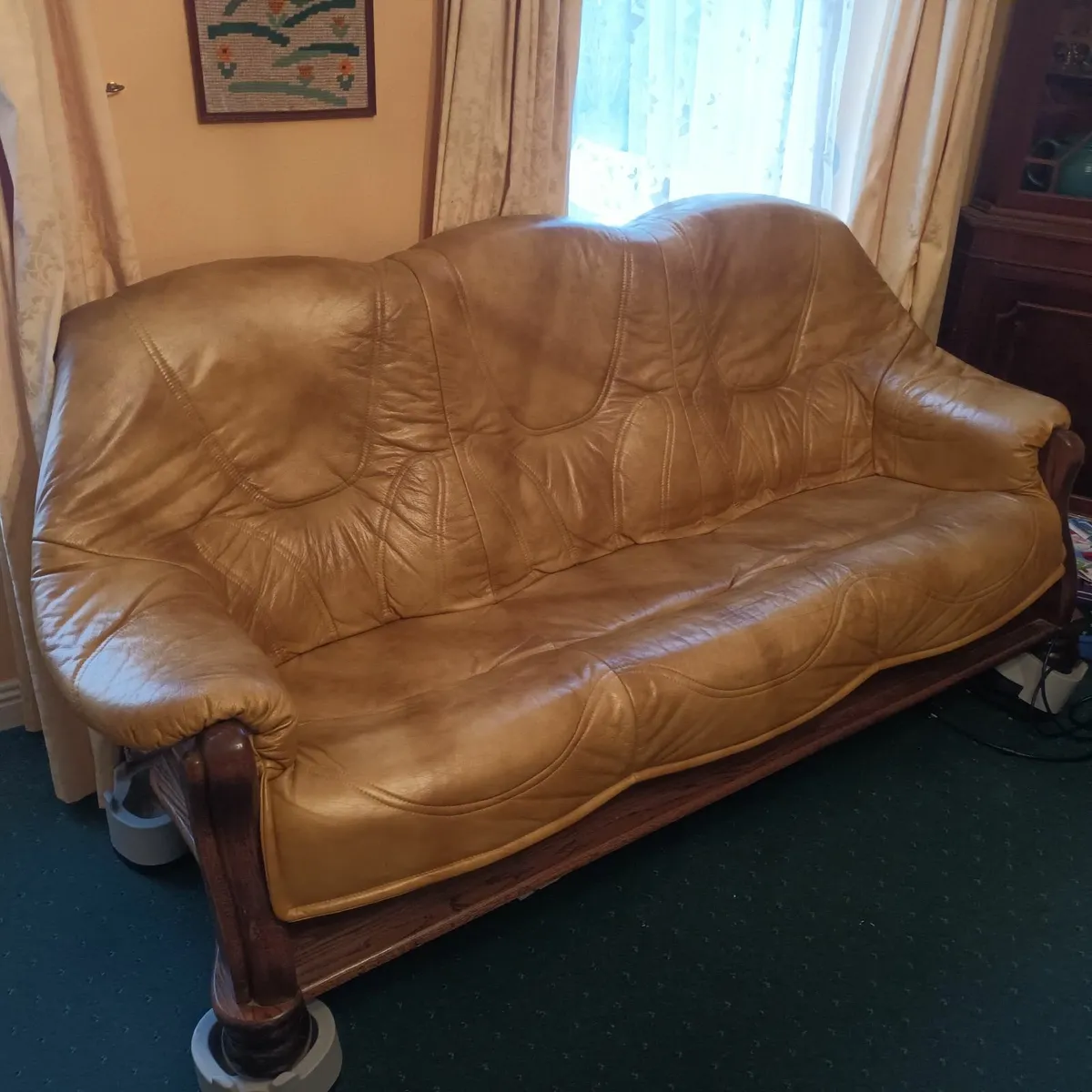 Suite of living room furniture - Image 4