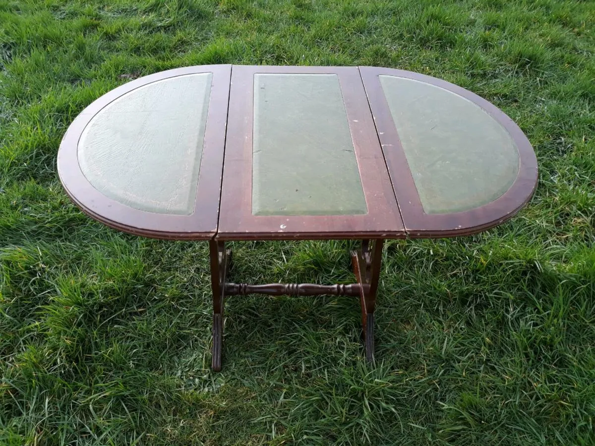 Vintage Ocassional Table - Image 2