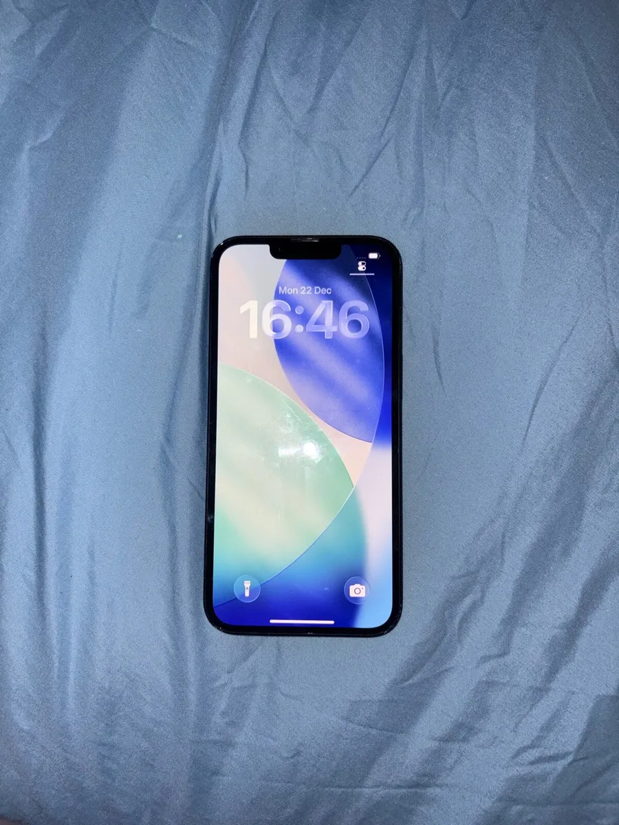 Apple iPhone 14 - Image 1