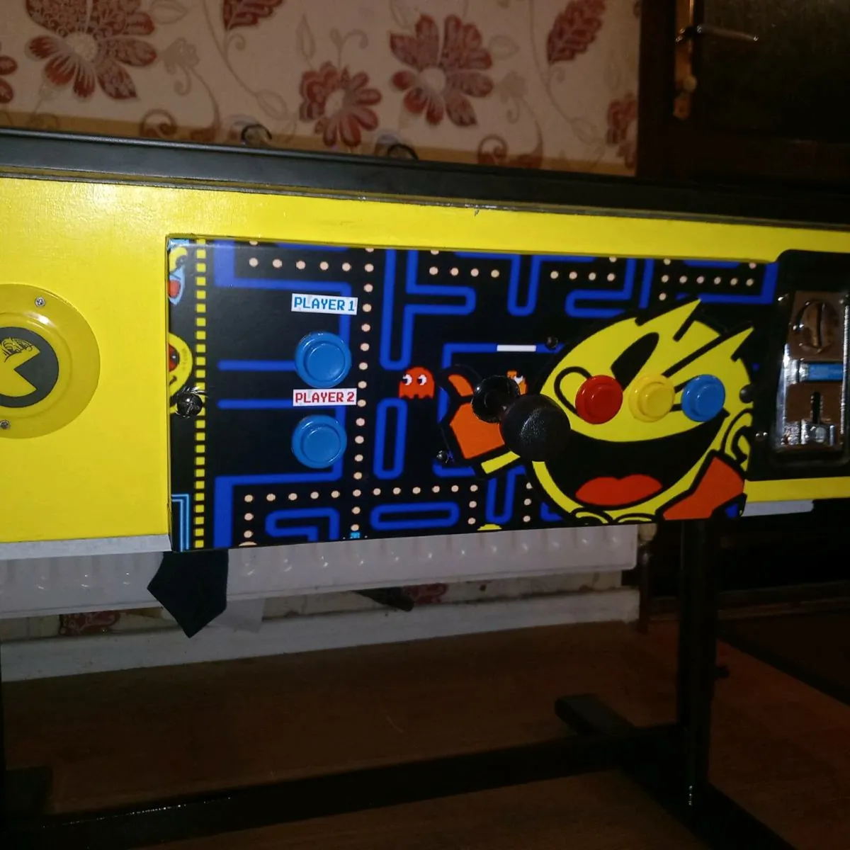 Taito cocktail arcade machine - Image 3