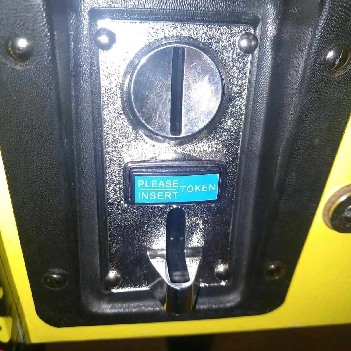 Taito cocktail arcade machine - Image 4