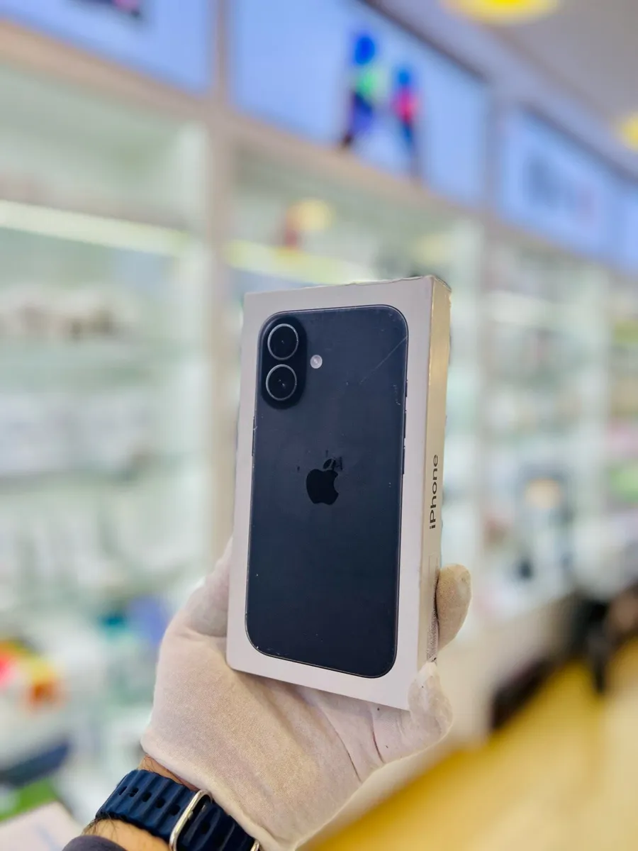 iPhone 17 256gb in Black - Image 1