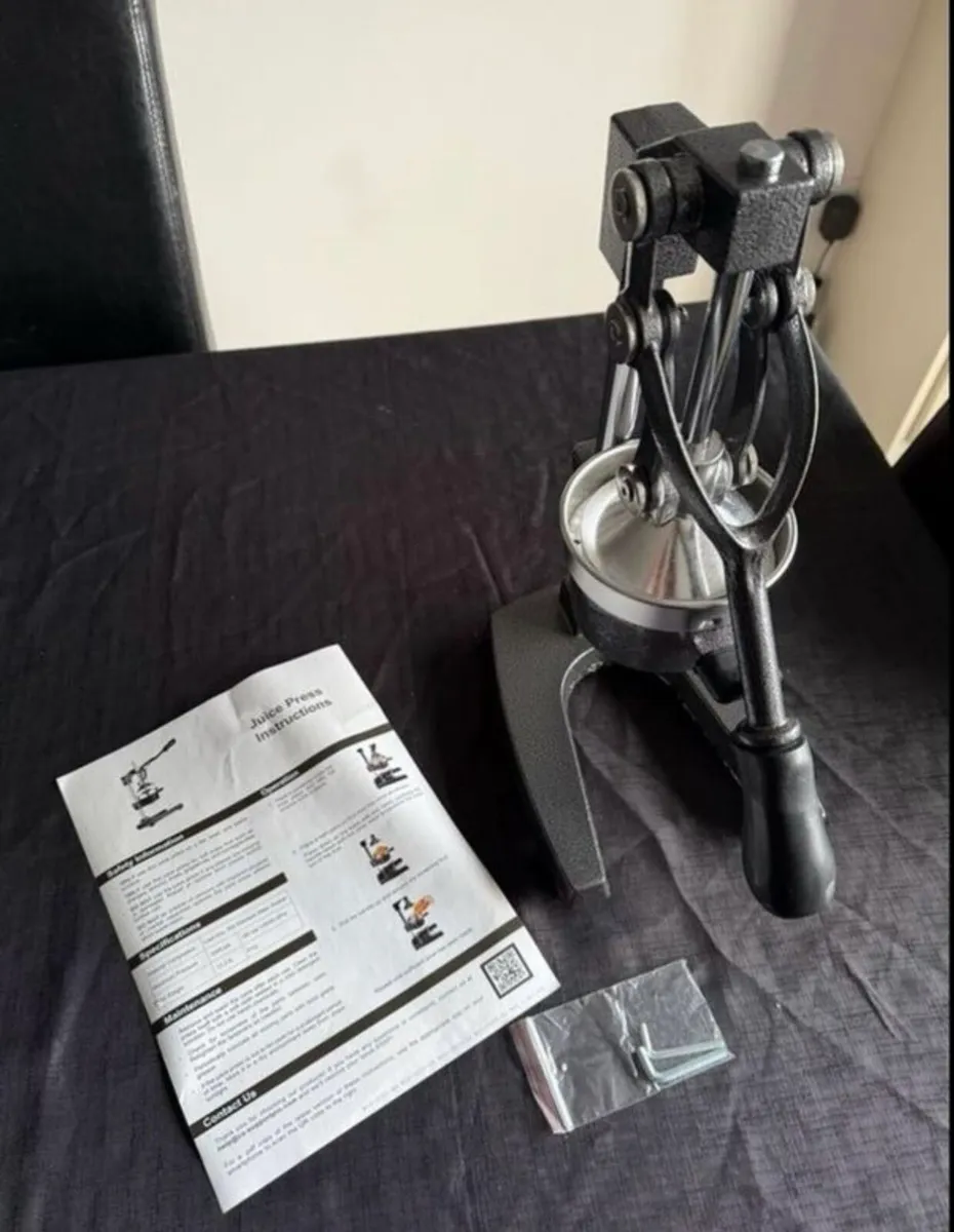 New professional cast iron manual juicer - Image 1
