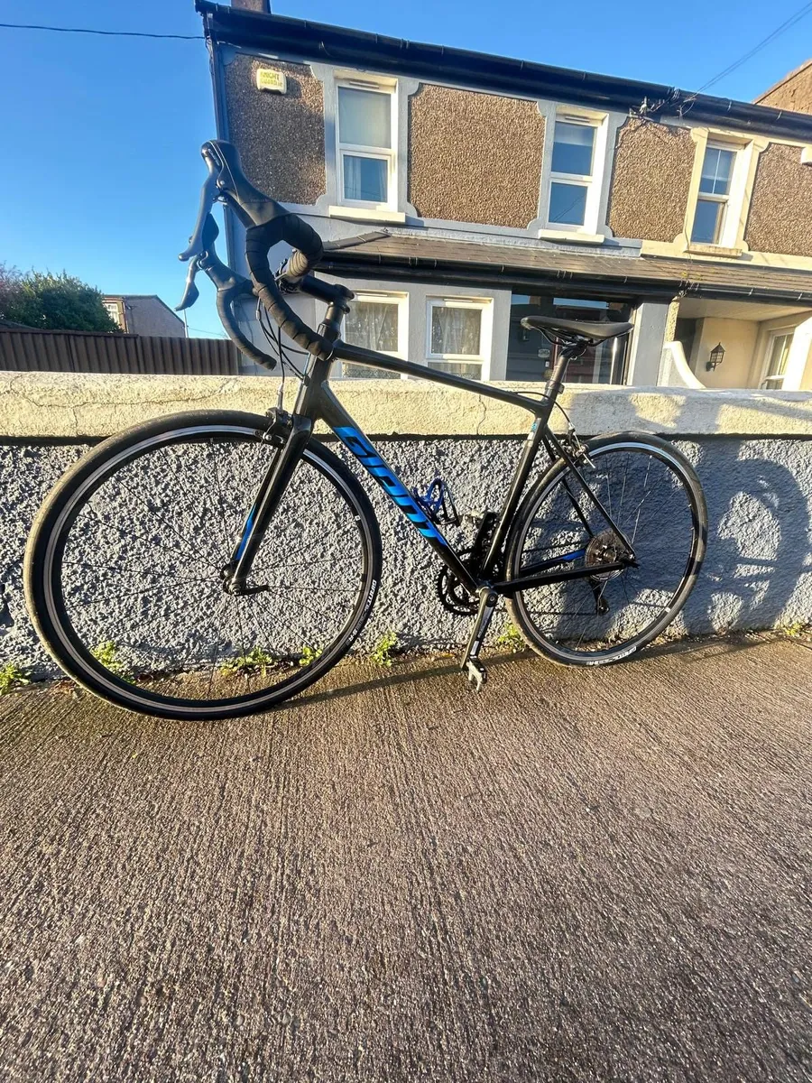 - Like new - Giant Contend 2 - - Image 1